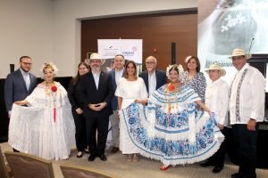 HST Abanderado del Desfile de las Mil Polleras 2024